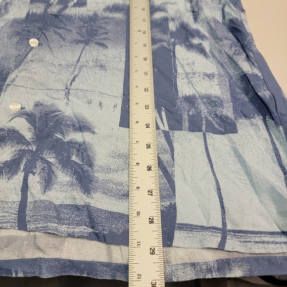 Levi's Relaxed Fit Casual Button Shirt Blue Palm Tree Design - Picture 4 of 6